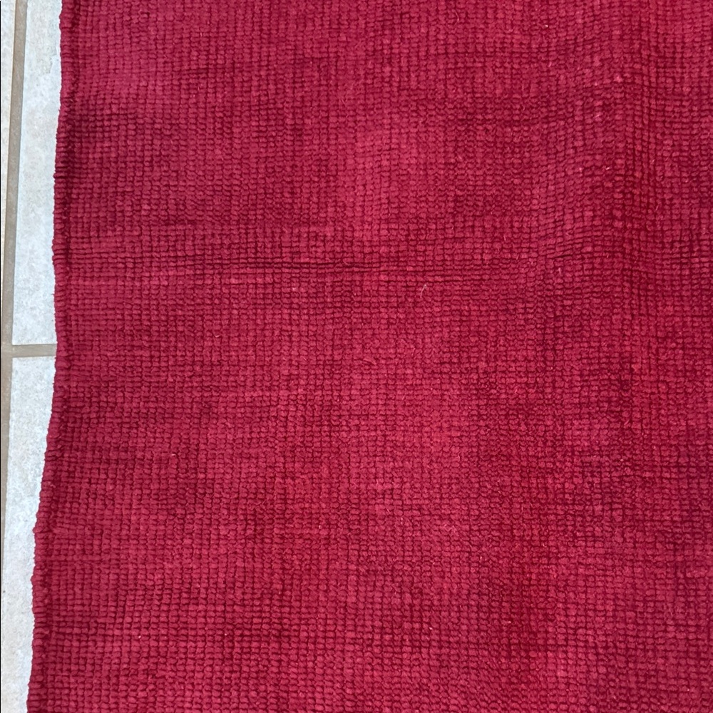 Rug Chic Burgundy Red Rug - Picture 6 of 16